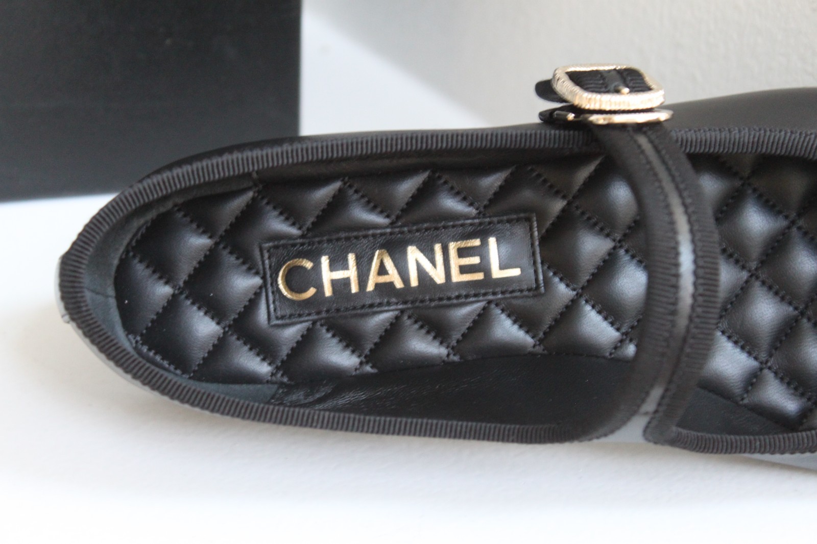 sz 7.5 / 38 CHANEL Black Lambskin CC Logo Mary Janes Ballet Moccasin Flat Shoes thumbnail 8