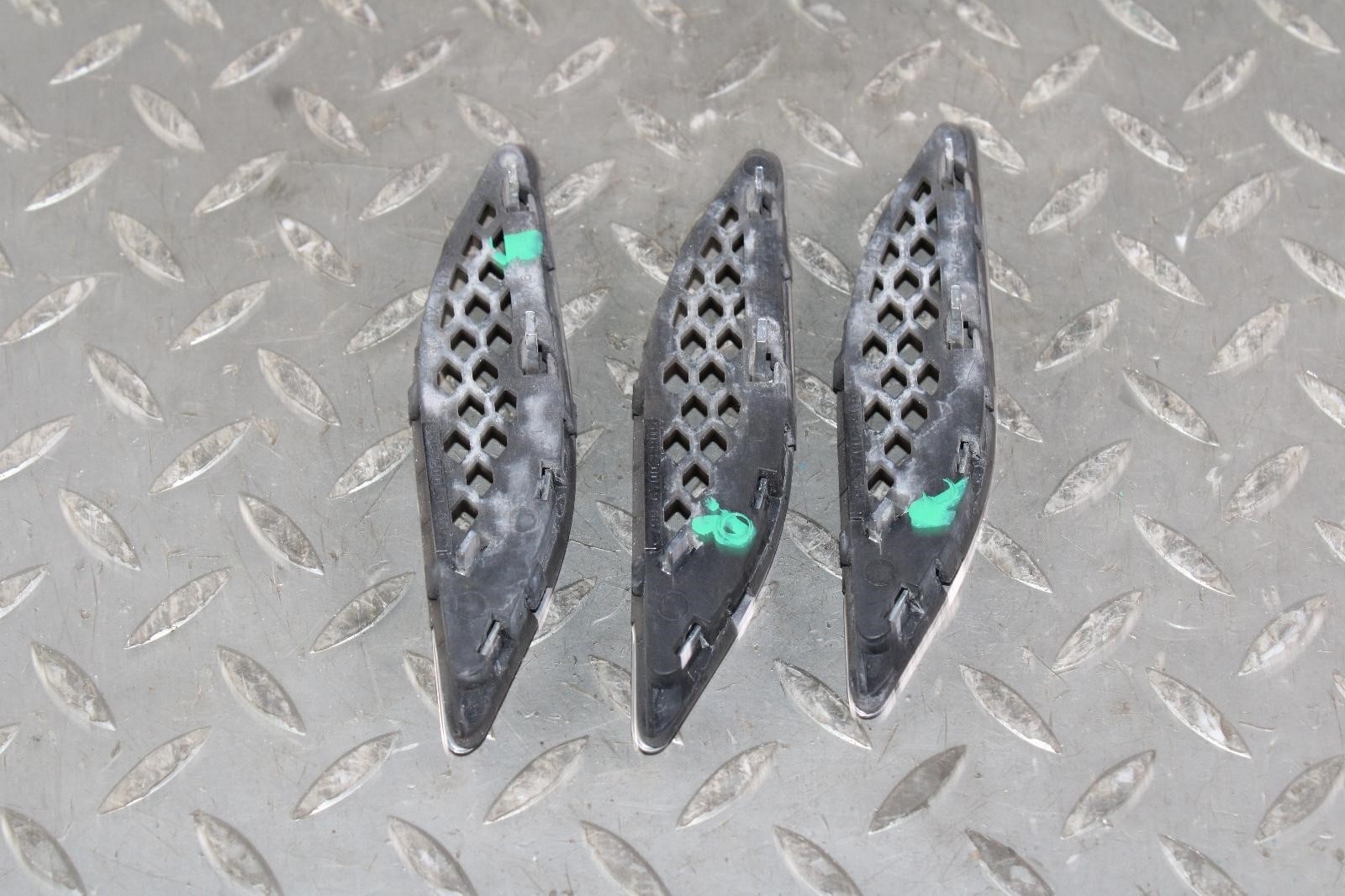 Maserati Ghibli 2014-2017 Right Fender grilles 3 pcs
