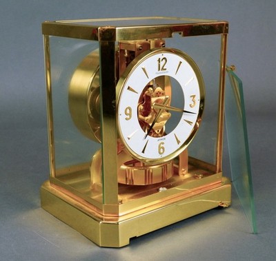 Jaeger LeCoultre Atmos 15 Jewel Model 528-8 Perpetual Motion Swiss