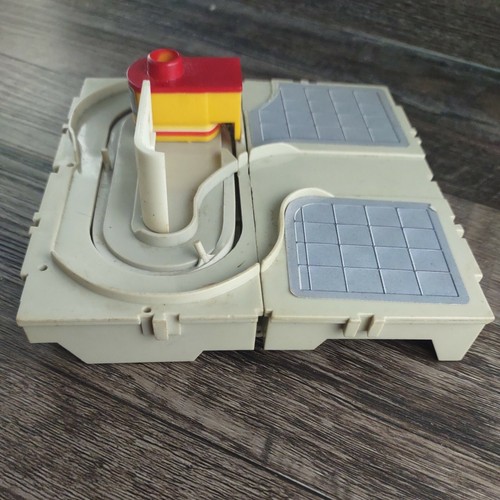Vtg 1987 Micro Machines Travel City Car Wash play set ~ PARTS, INCOMPLETE - Picture 2 of 12