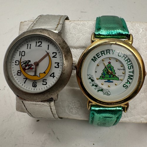 2 Majestron Quartz Majesti Christmas Themed Watches Silver Green Leather Vintage