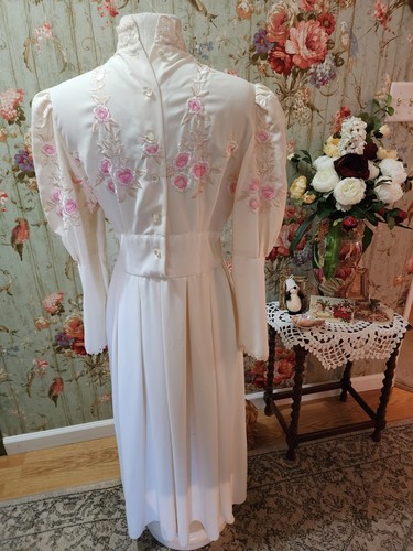 Vintage Victorian Style Dress Cream Floral Embroidery S/M - Picture 12 of 23