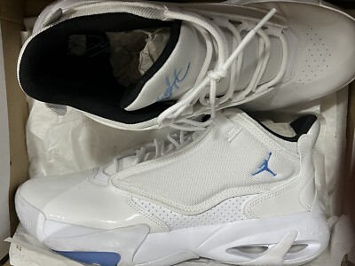 COPY - Air Jordan Max Aura IV Size 10.5 Size 10 - Air Jordan Max Aura 4 White Black University Red  main image 4
