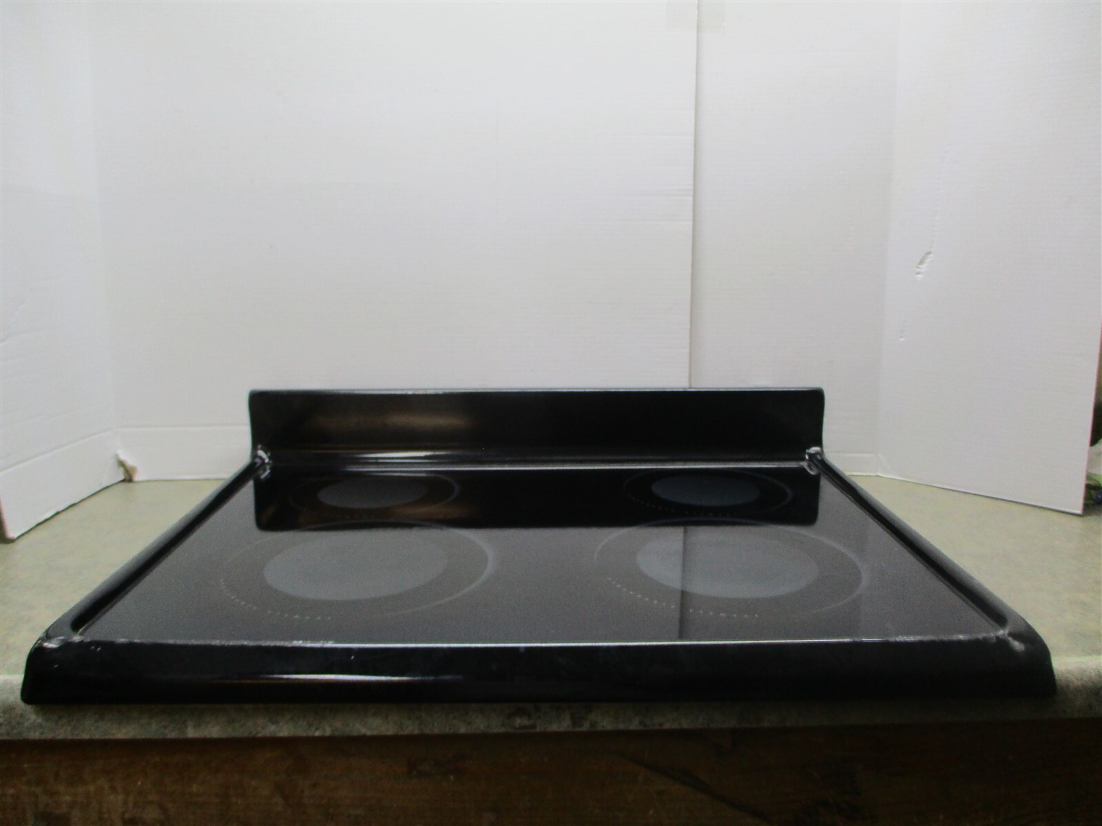 chipped induction cooktop