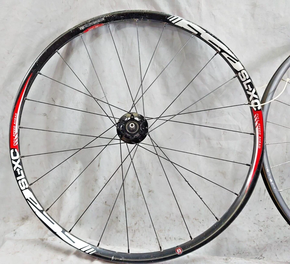 Juego de ruedas de bicicleta MTB FSA SL-XC/Unknown 26" 135/100OLW 32/28S disco QR remitente a EE. UU.:) Foto 3 de 4