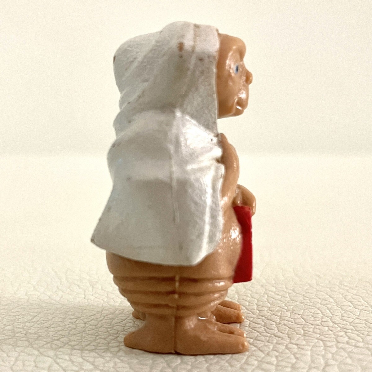 Vtg 1982 E.T. With Blanket Holding Speak & Spell! PVC Figure