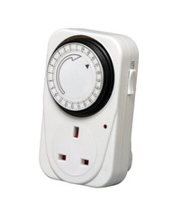 24 HOUR Mains Plug In Timer with LED Indicator for Lamps and Lights UK 3 Pin