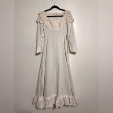 Vintage 70 s Prairie Daisy Lace Long Sleeve White Wedding Gown Handmade