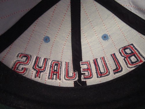 AUTHENTIC COOPERSTOWN COLLECTION TORONTO BLUE JAYS SNAP BACK PIN STRIPPED - Picture 9 of 9