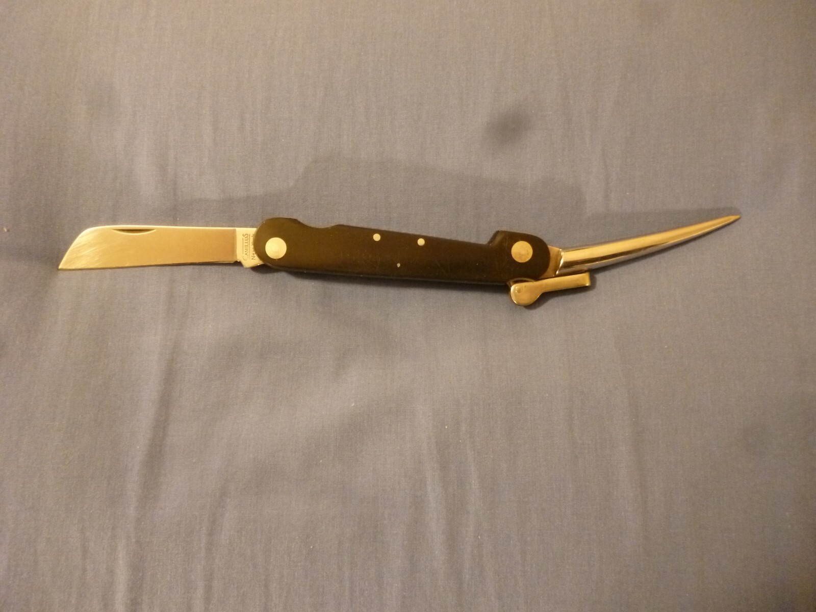 Camillus Marlin Spike mariners knife. Very good condition. Looks unused