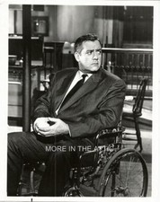RAYMOND BURR OF PERRY MASON FAME IS IRONSIDE ORIG VINTAGE TV STILL #5