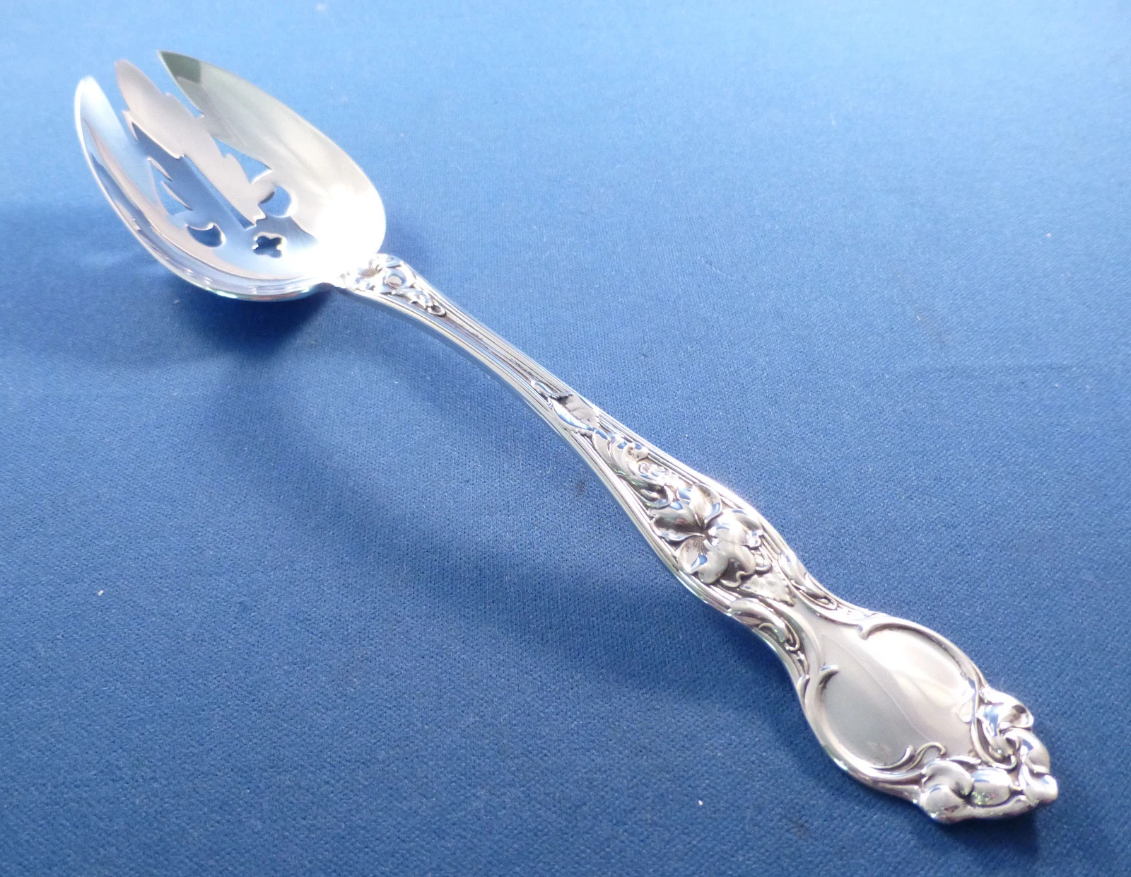 VIOLET-WALLACE STERLING PIERCED TABLE SERVING SPOON(S)
