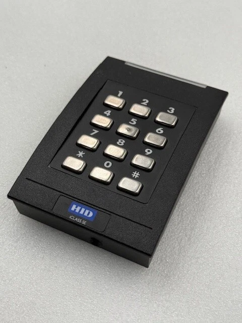 HID iCLASS SE RKLB40E 928NFNTEK000TE Keypad Smart Reader Used (No Back Mount) - Image 3 of 4
