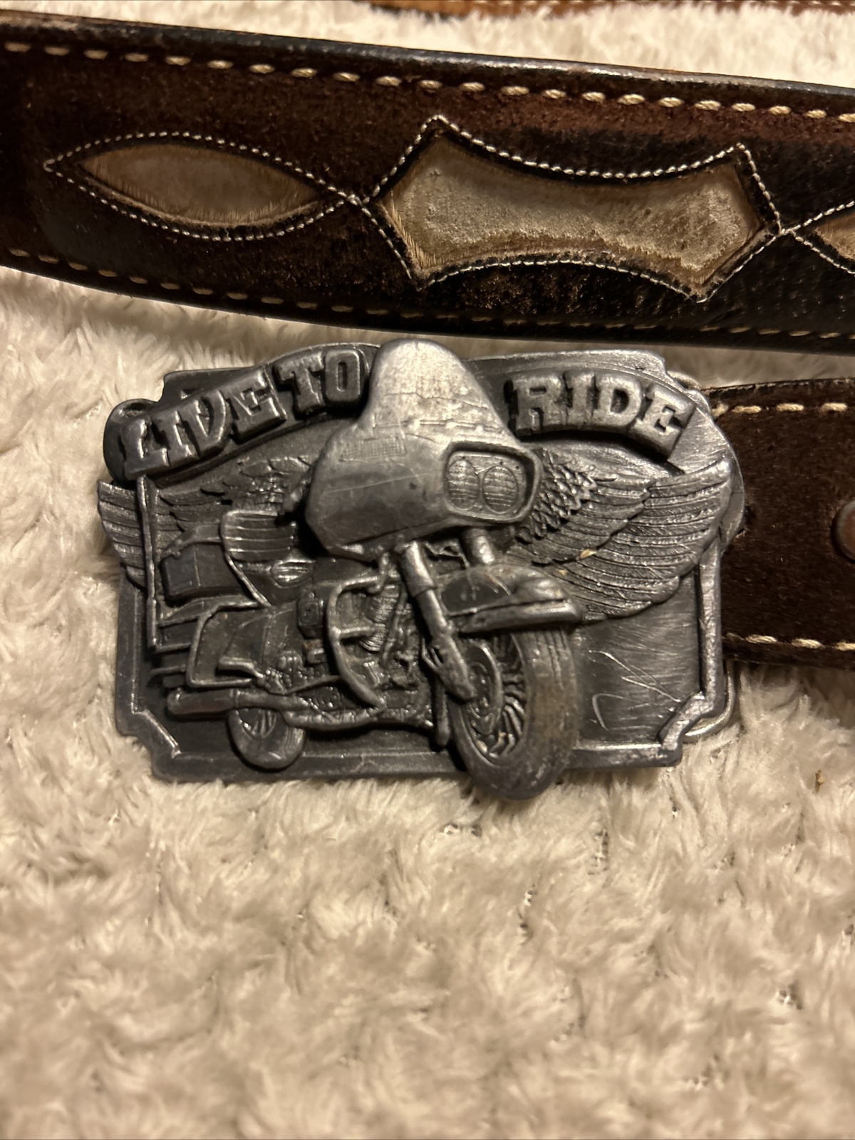 Picture 2 of 4