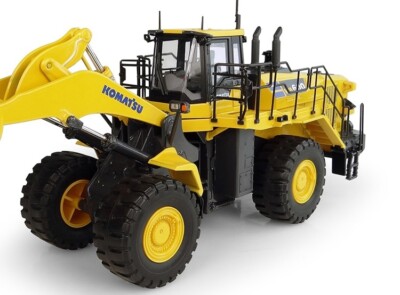 1:50 UH Komatsu WA600-8 Wheel Loader Forklift Contruction Machine