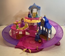 Disney Princess Glitter Glider Castle with 4 Princesses  Olaf, Gus,  Pascal 