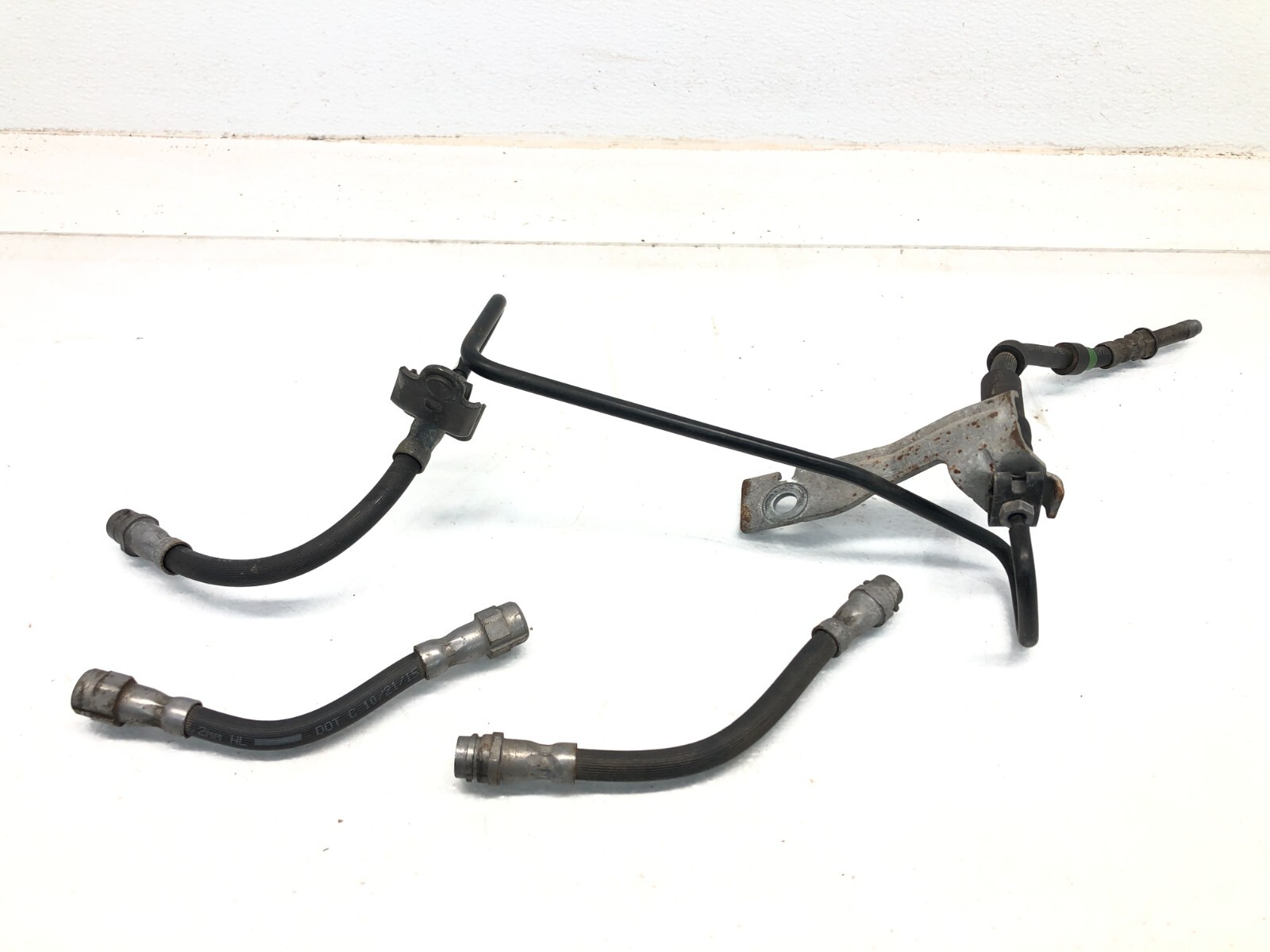 2014-2018 BENTLEY FLYING SPUR LEFT DRIVER REAR BRAKE LINE PIPE HOSE TUBE SET OEM