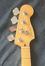 Bajo Fender Player Precision mástil de arce + afinadores hechos en México