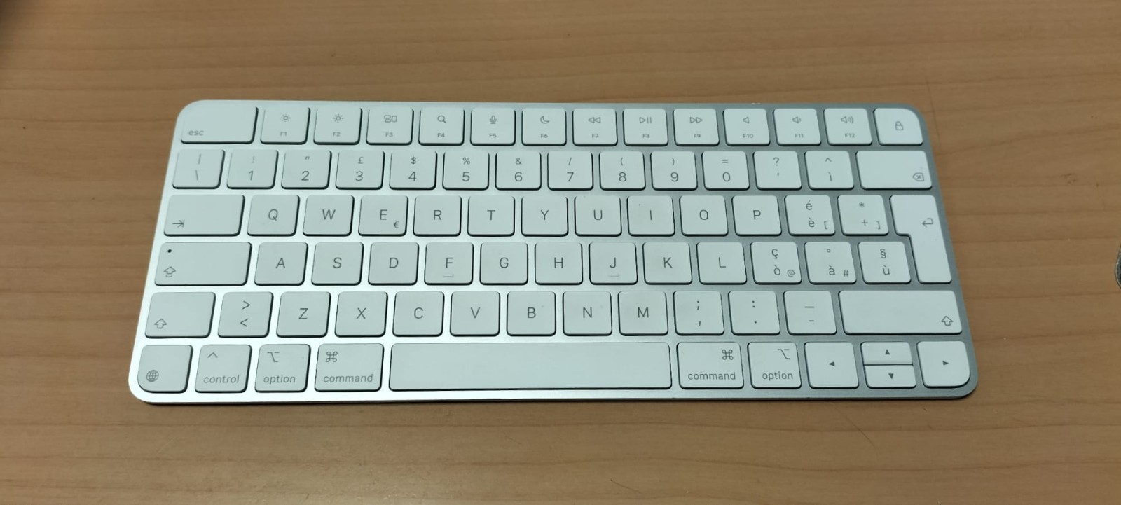 Magic Keyboard APPLE A3203 Qwerty Tastiera Ricaricabile Bluetooth USB-C