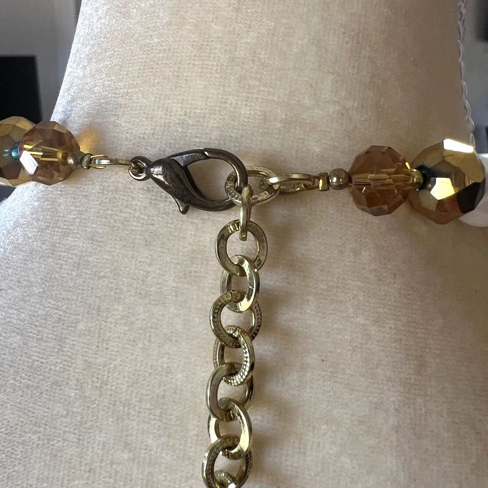 Statement Oval Faceted Crystal Pendant Necklace Brown/Ivory Beaded 18 Inches - Image 3 of 4