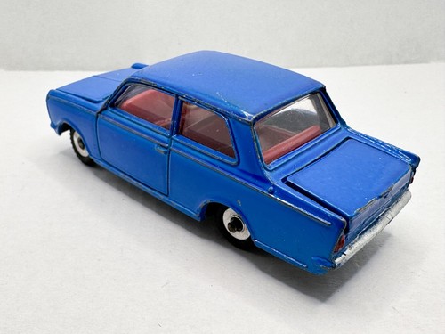 RARE VINTAGE DINKY TOYS # 136 VAUXHALL VIVA DIECAST MODEL CAR DARK BLUE 1965 VGC - Picture 2 of 5