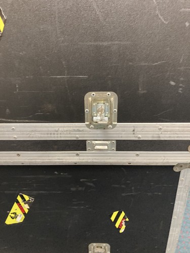Bose 9702 professional speakers with Road case - Picture 11 of 12