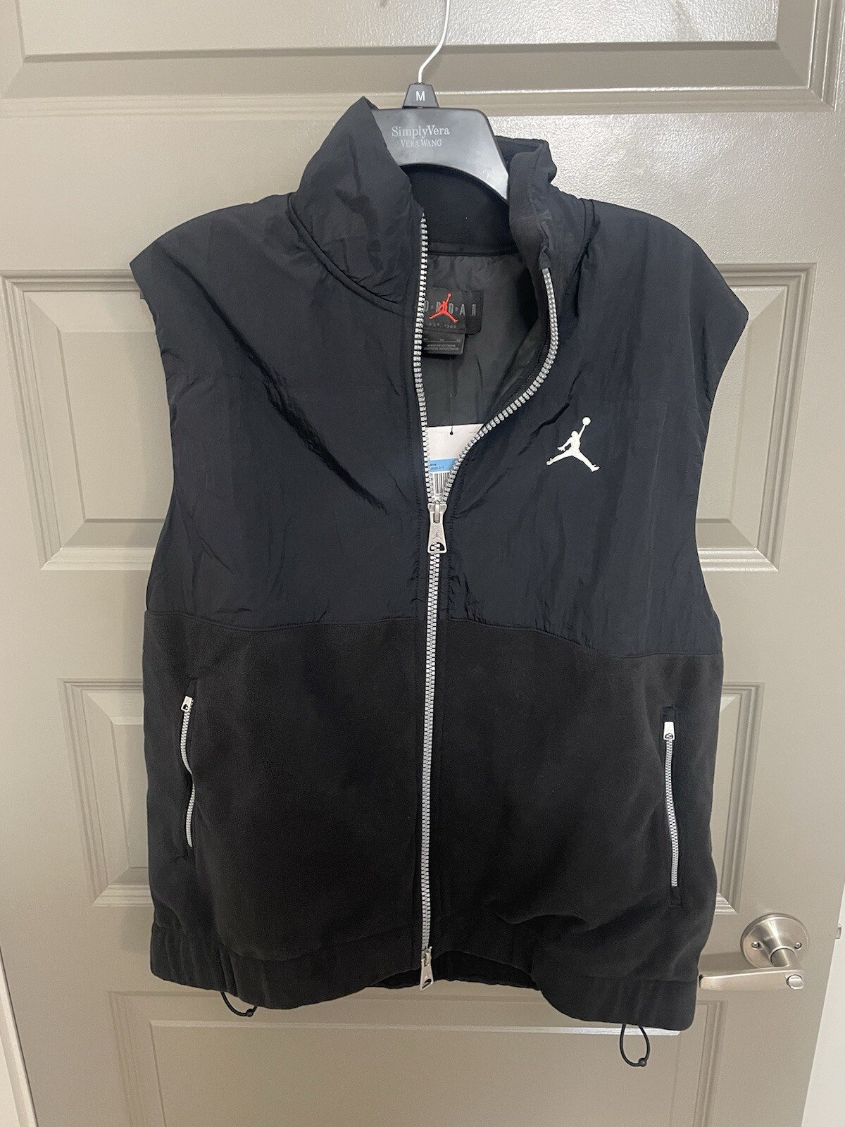 Nike Air Jordan Essentials Winter Vest Men’s SZ M Black FD8628-010