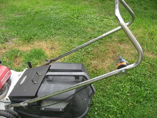 Honda Buffalo HRU194 Lawn Mower - Picture 4 of 8