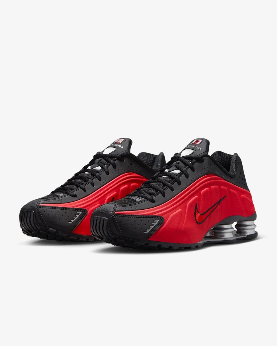Nike Shox R4 シューズ シルバー/ブラック/レッド 28cm Nike Shox R4 HQ1988-600 University Red/Black/Metallic Silver