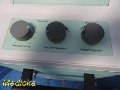 Medicamat S.A. Water Beam Microdermabrasion Sys W/ FootPedal & Handpieces ~35762 - Picture 16 of 20