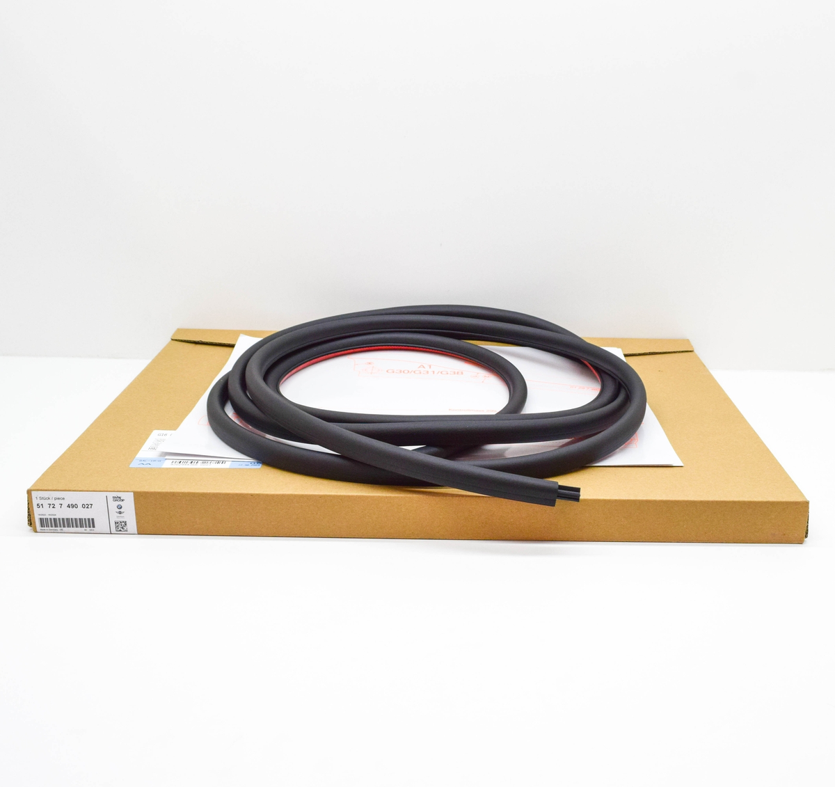NEW BMW 5 G30 FRONT DOOR WEATHERSTRIP SEAL RUBBER