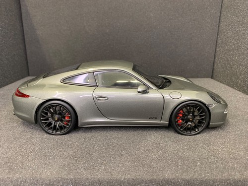 1:18 Schuco 45 003 9600 Porsche 911 (991) Carrera GTS Coupé - Achat Grey - Bild 5 von 23
