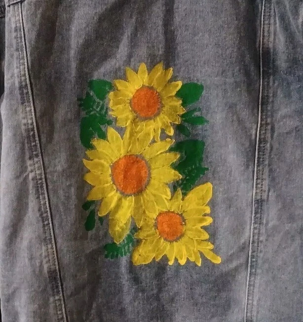 Solicitud Chaqueta Jean Prem Mujer Med 19" Pit To Pit Pintada a Mano Floral, Estrás  Foto 4 de 4