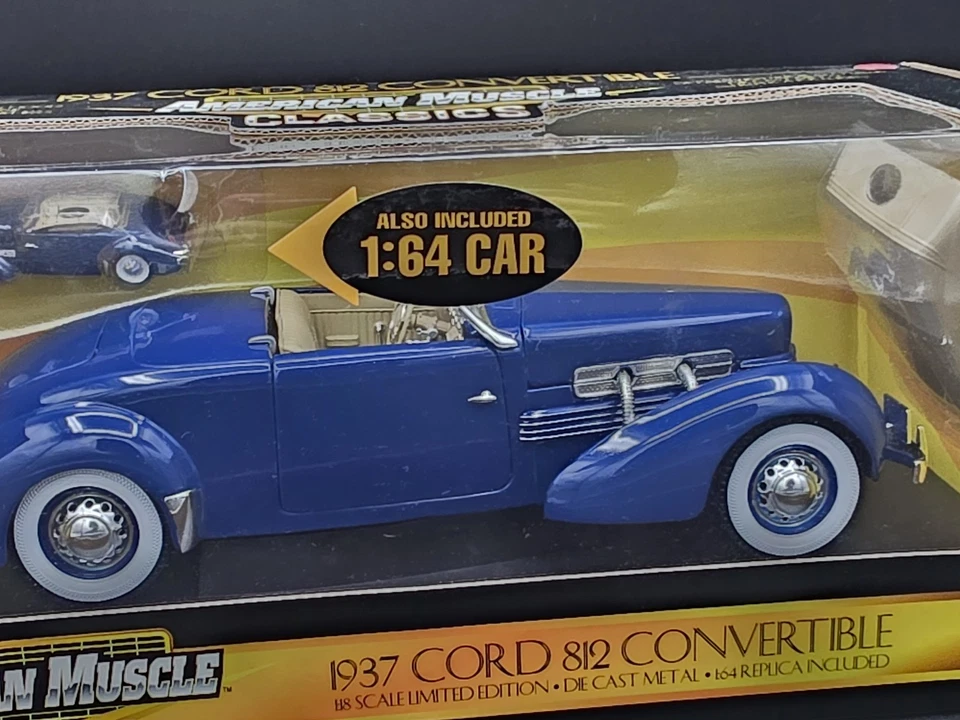 ERTL American Muscle 1937 Cord 812 Sportsman Convertible 1:18 Scale Diecast Car - Image 3 of 4