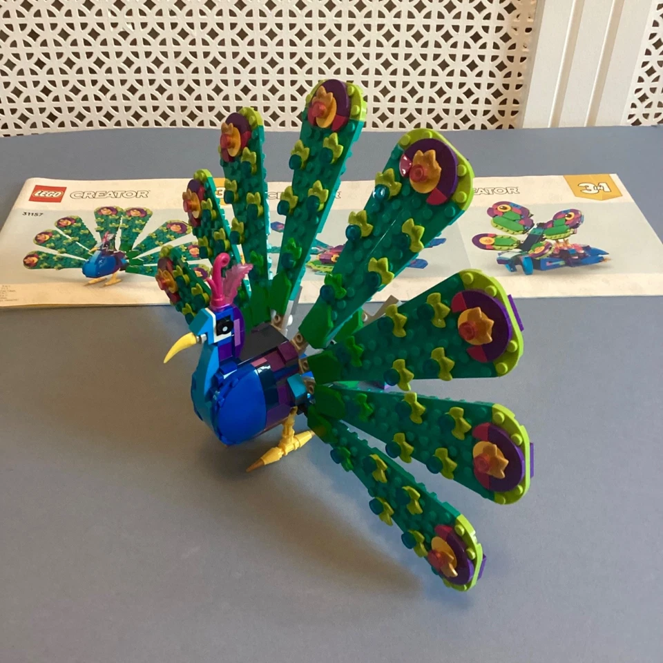 LEGO Creator 31157 Exotic Peacock, photo 2 of 5