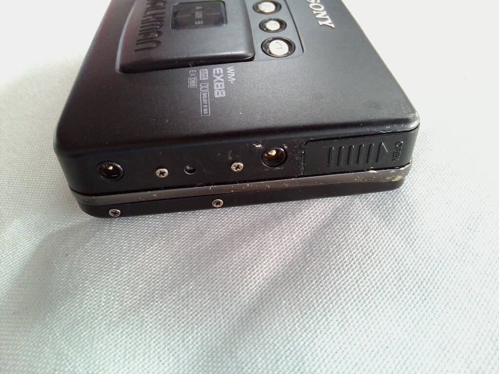 B*E様 SONY WALKMAN CASSETTE PLAYER WM-WX8 Sony Walkman WM-8