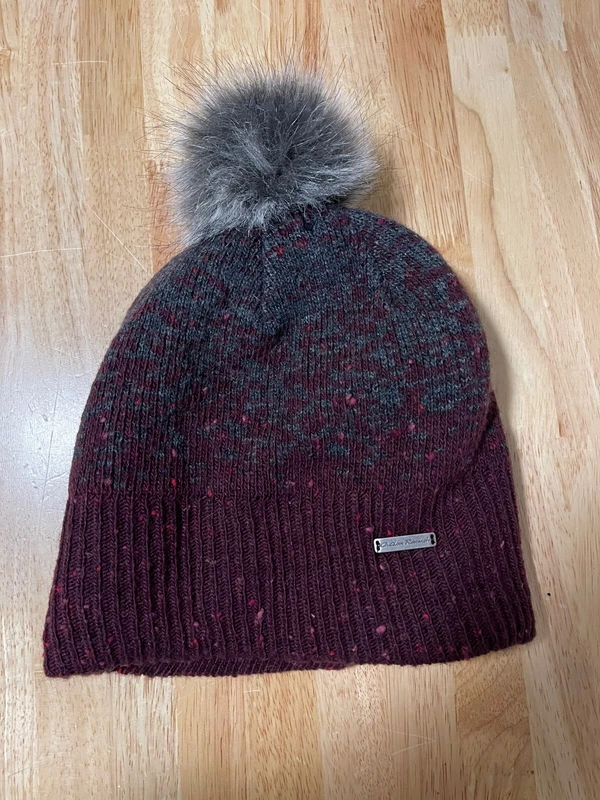 outdoor-research effie wool hat with pom primaloft insulated 