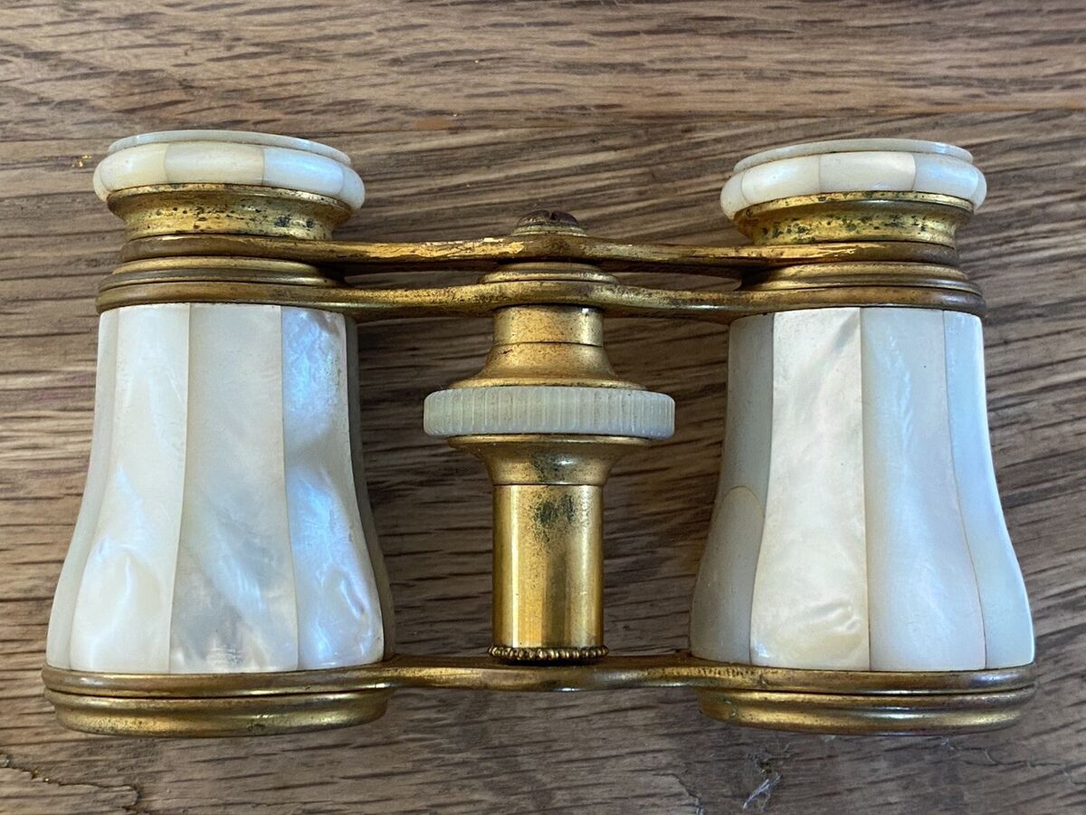 ANTIQUE LEMAIRE PARIS MOTHER PEARL OPERA GLASSES BINOCULARS ANTIQUE LEMAIRE PARIS MOTHER PEARL OPERA GLASSES BINOCULARS