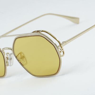 Fendi FE40039U 10L Sunglasses Gold Geometric Frame, Yellow Mirror Lenses Fendi Men Sunglasses Gold Yellow Mirror Geometric FE40039U  main image 2