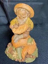 Tom Clark Gnome "JULIUS" Resin Figurine ~ 7" Tall ~ SIGNED