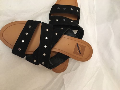 DOLCE VITA STUDDED BLACK LEATHER WOMENS SLIDES SANDALS US 7 - Picture 3 of 6