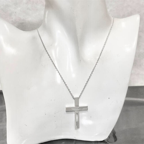 Gucci Necklace Women Silver Cross 