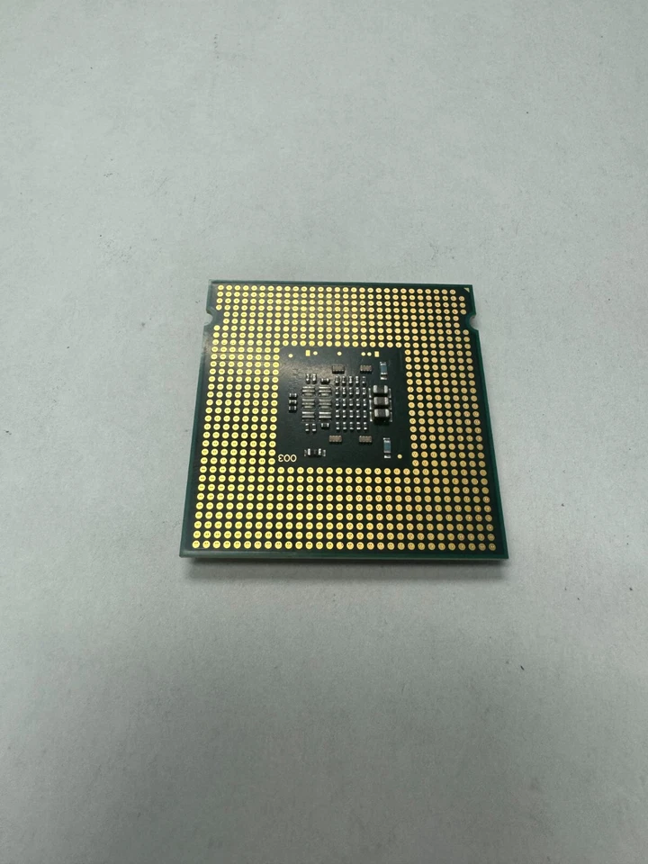 Procesador 10x Intel Pentium E2200 2,20 GHz Dual Core 1 MB 800 MHz SLA8X LGA 775 Foto 2 de 2