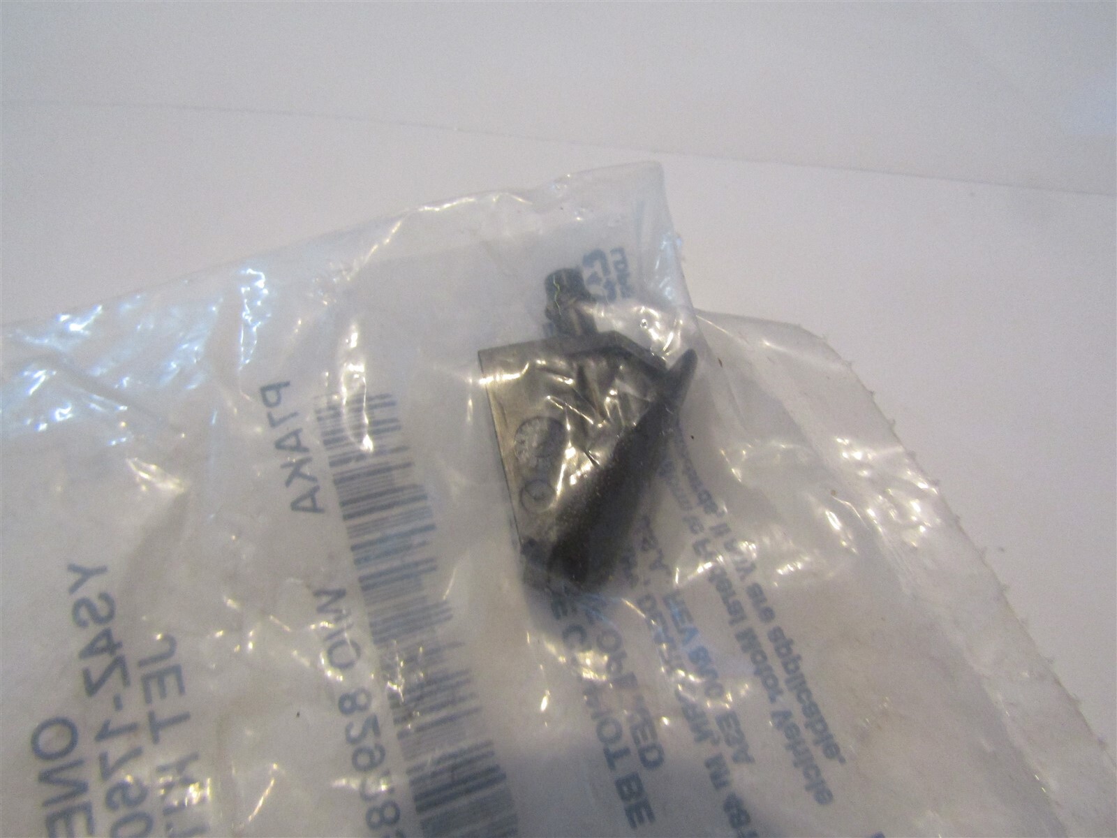NOS 2000 - 2007 Ford Focus Windshield Rondelle Squirter Buse YS4Z-17603 ...