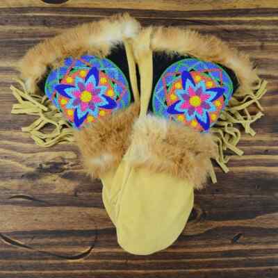 Astis Polartec Beaded Beige Suede Leather Fur Long Mittens vtg couzy size S