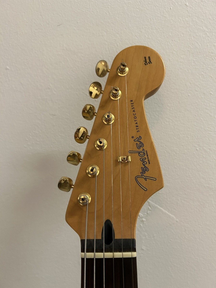 2006 Fender Mexico Deluxe Players Stratocaster Electric