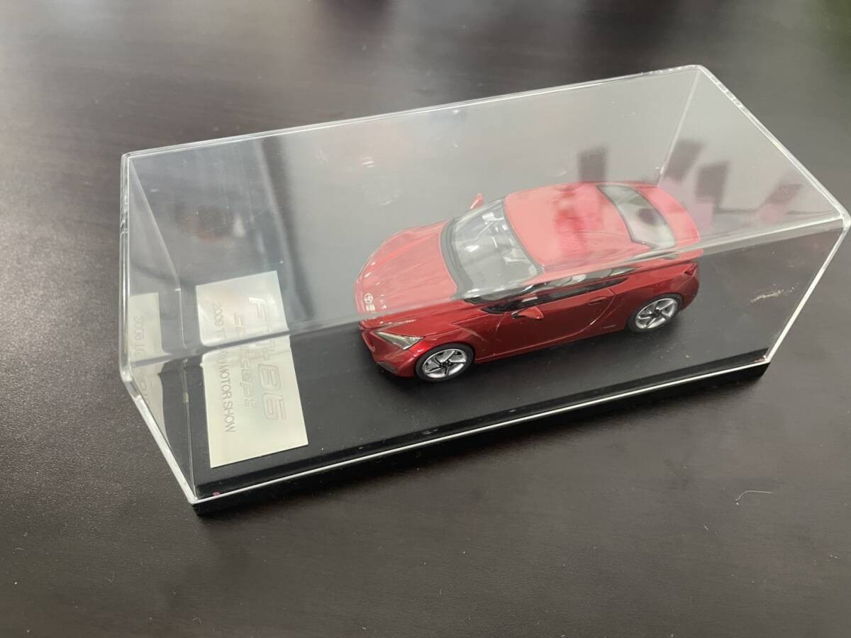 Picture 1 of 5