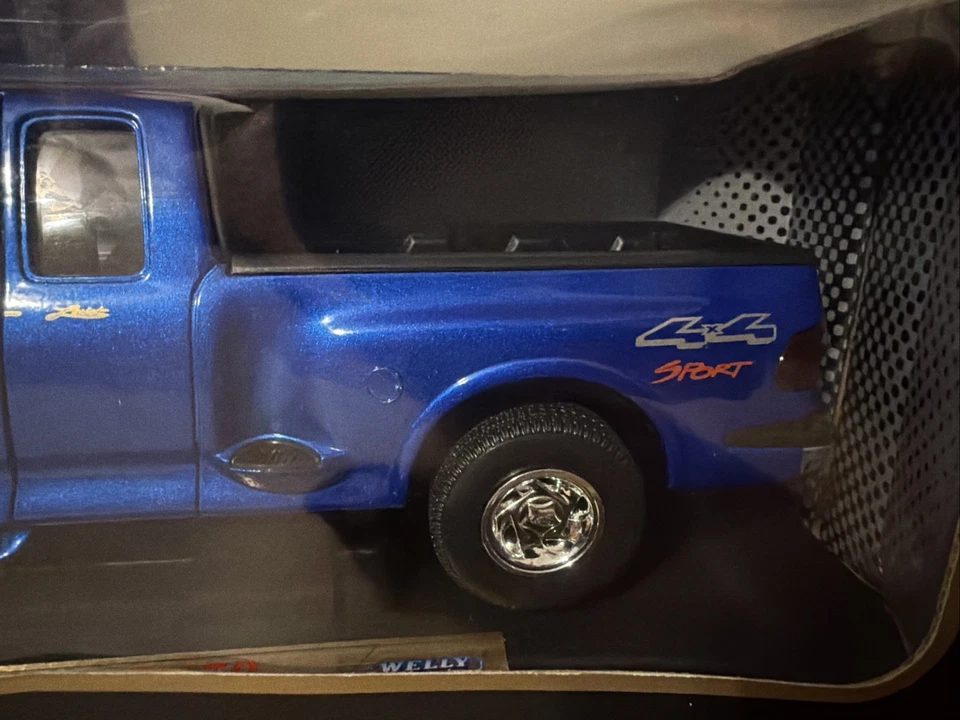 WELLY - 1999 FORD F-150 FLARESIDE SUPERCAB PICK UP BEAUTIFUL New Sealed - Image 4 of 4
