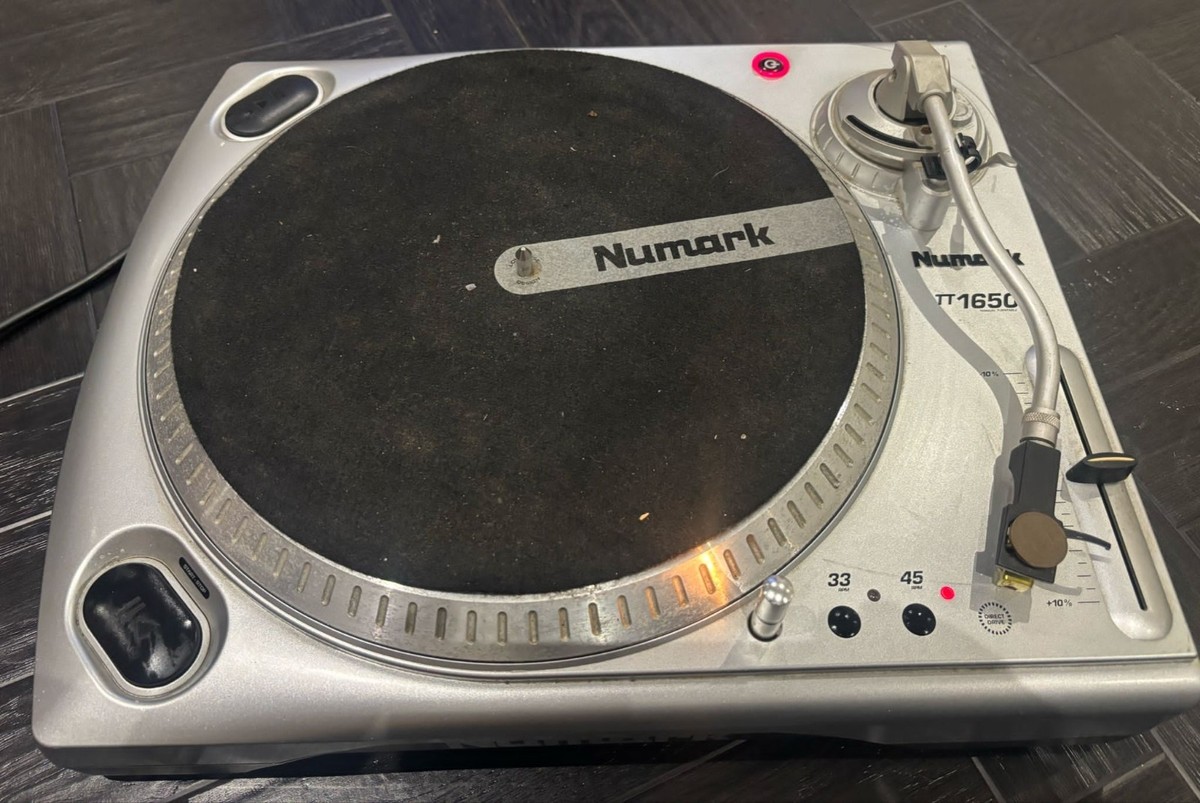 Numark TT1650 DJ Professional Turntable TT 1650 Plug & Play