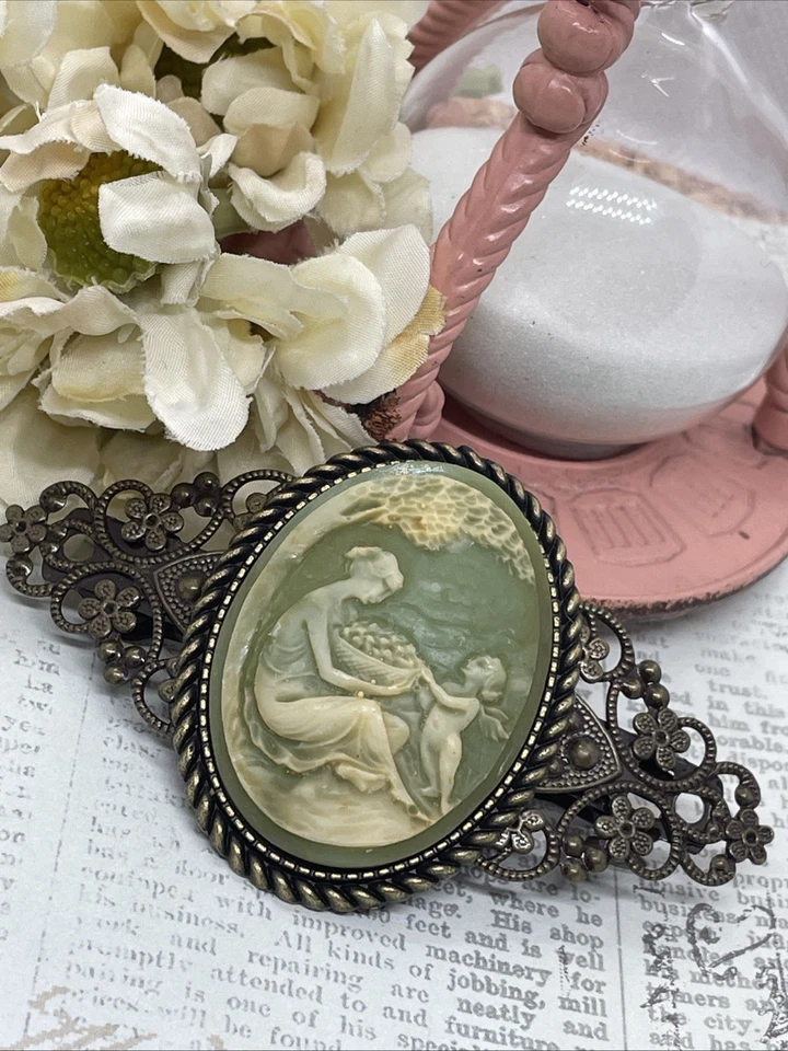 Victorian Cherub Angel Garden Green Maiden Cameo Pin Hair Clip Jewelry Comb - Image 2 of 4